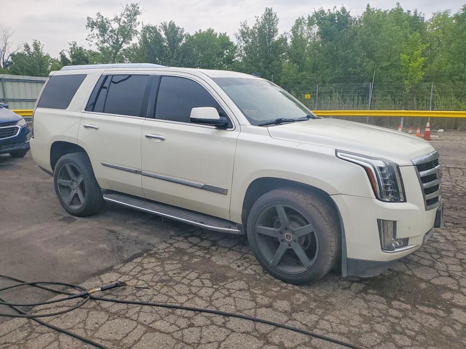 Photo 4 from auction – 2015 CADILLAC ESCALADE with VIN 1GYS4BKJXFR272200