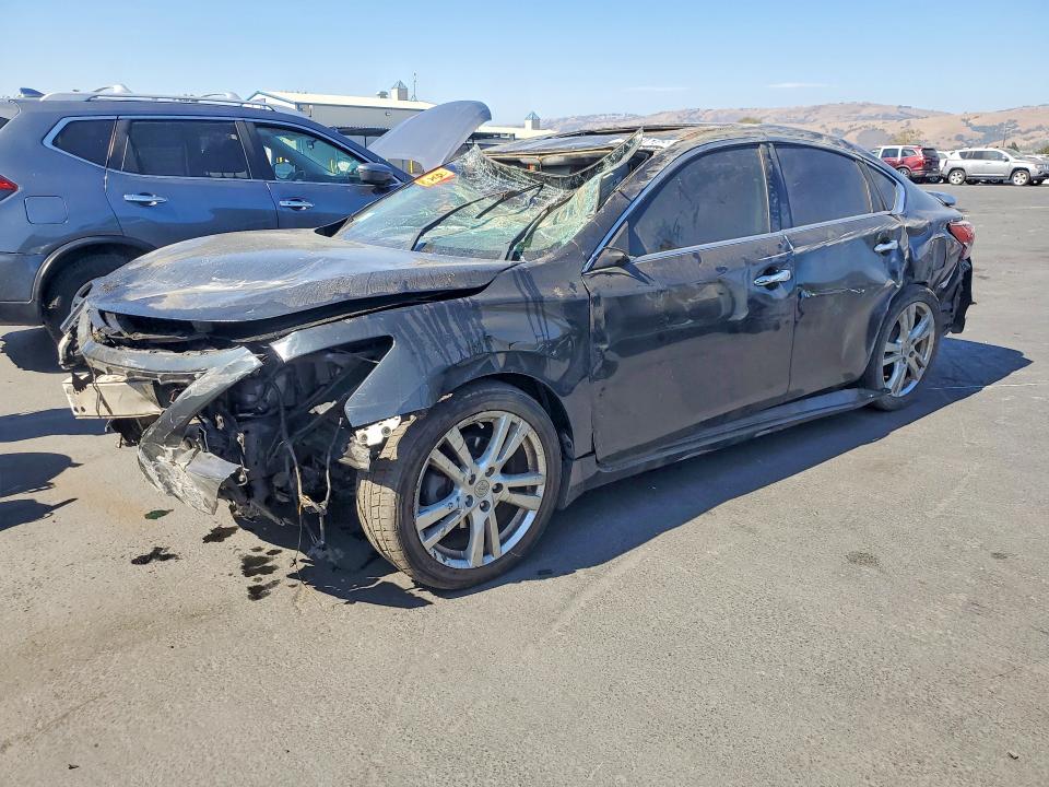 NISSAN ALTIMA 2013 with VIN 1N4BL3AP3DN425885 - Photo from auction