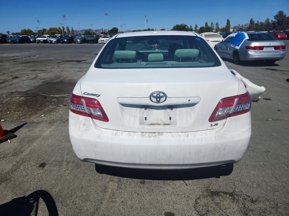 Photo 6 from auction – 2011 TOYOTA CAMRY with VIN 4T4BF3EKXBR132974
