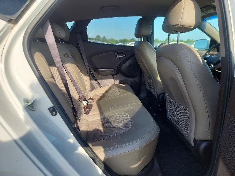 Photo 11 from auction – 2015 HYUNDAI TUCSON with VIN KM8JU3AG4FU089140