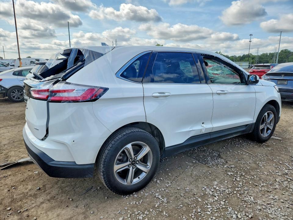 Photo 3 from auction – 2024 FORD EDGE with VIN 2FMPK4J9XRBB20392
