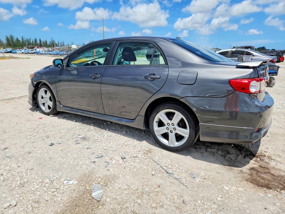 Photo 2 from auction – 2013 TOYOTA COROLLA with VIN 2T1BU4EE4DC027447