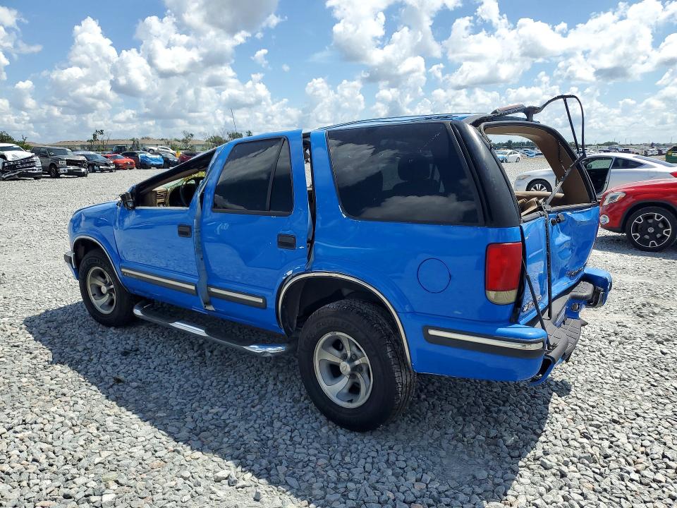 Photo 2 from auction – 1999 CHEVROLET BLAZER with VIN 1GNCS13W4XK149062