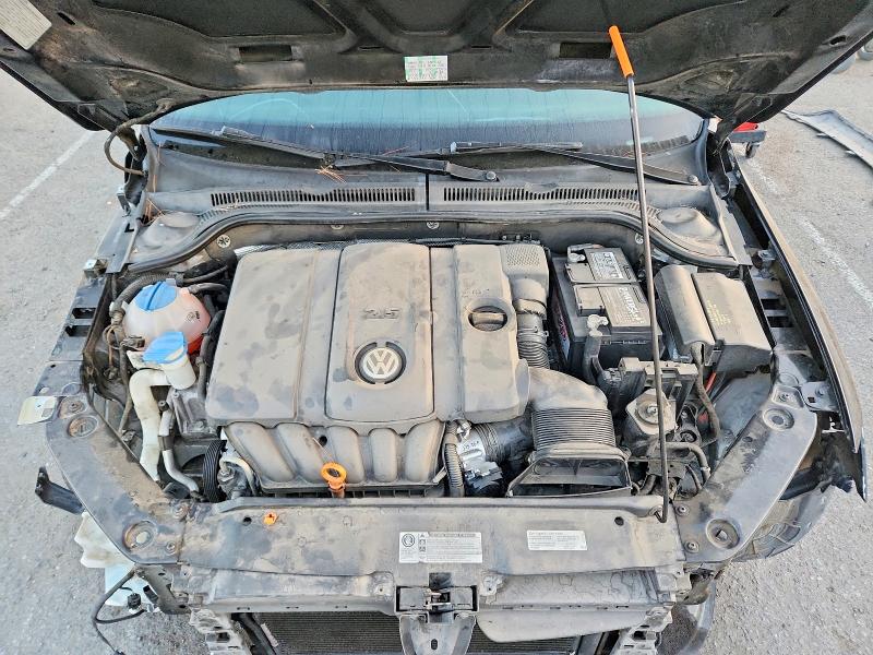 Photo 11 from auction – 2013 VOLKSWAGEN JETTA with VIN 3VWDP7AJ2DM239028
