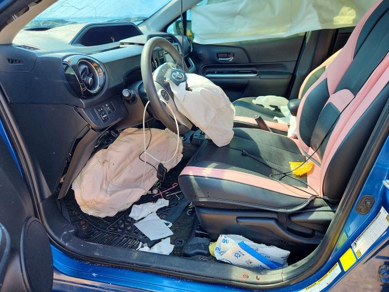 Photo 7 from auction – 2015 TOYOTA PRIUS C with VIN JTDKDTB33F1115183