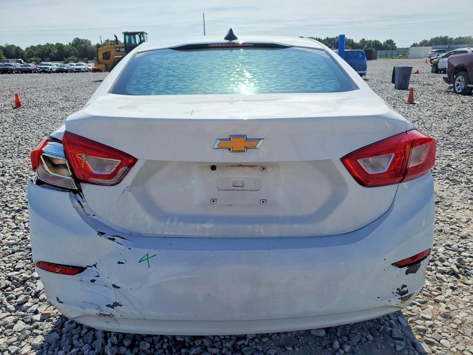 Photo 6 from auction – 2017 CHEVROLET CRUZE with VIN 1G1BC5SM8H7101134