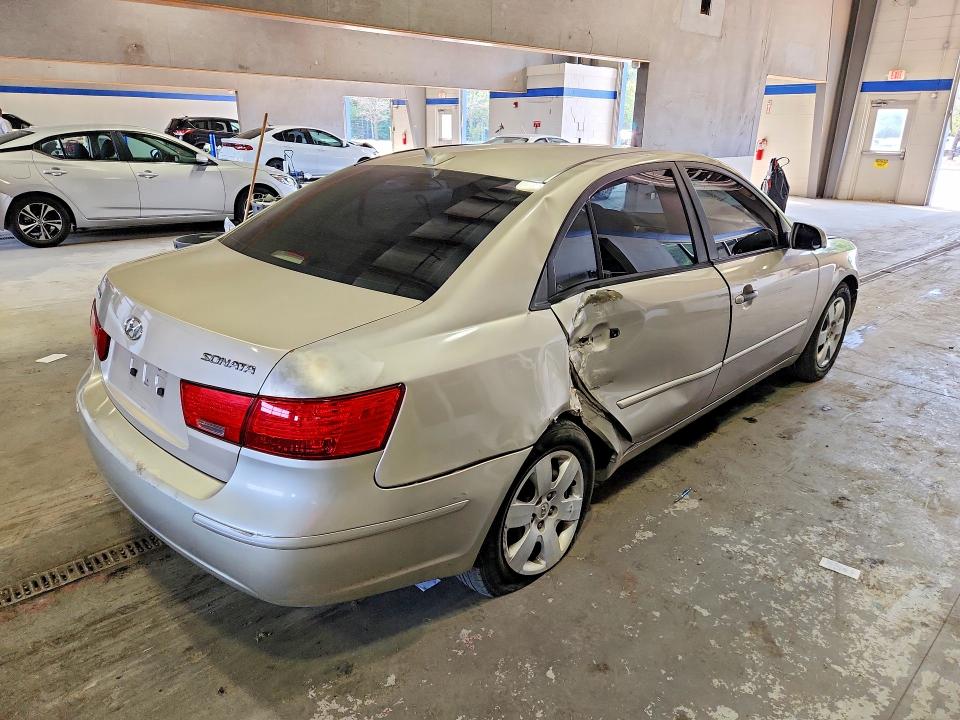 Photo 3 from auction – 2009 HYUNDAI SONATA with VIN 5NPET46C49H524614
