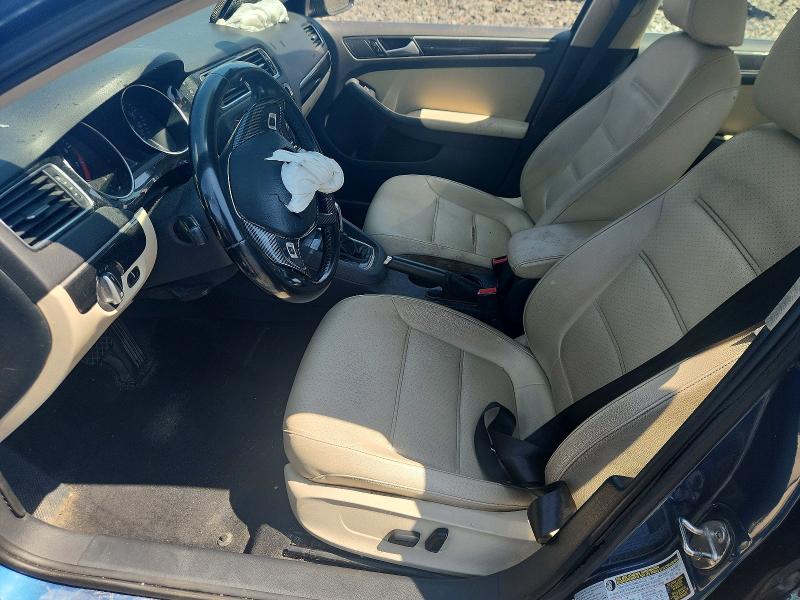 Photo 7 from auction – 2017 VOLKSWAGEN JETTA with VIN 3VWL17AJ4HM410980