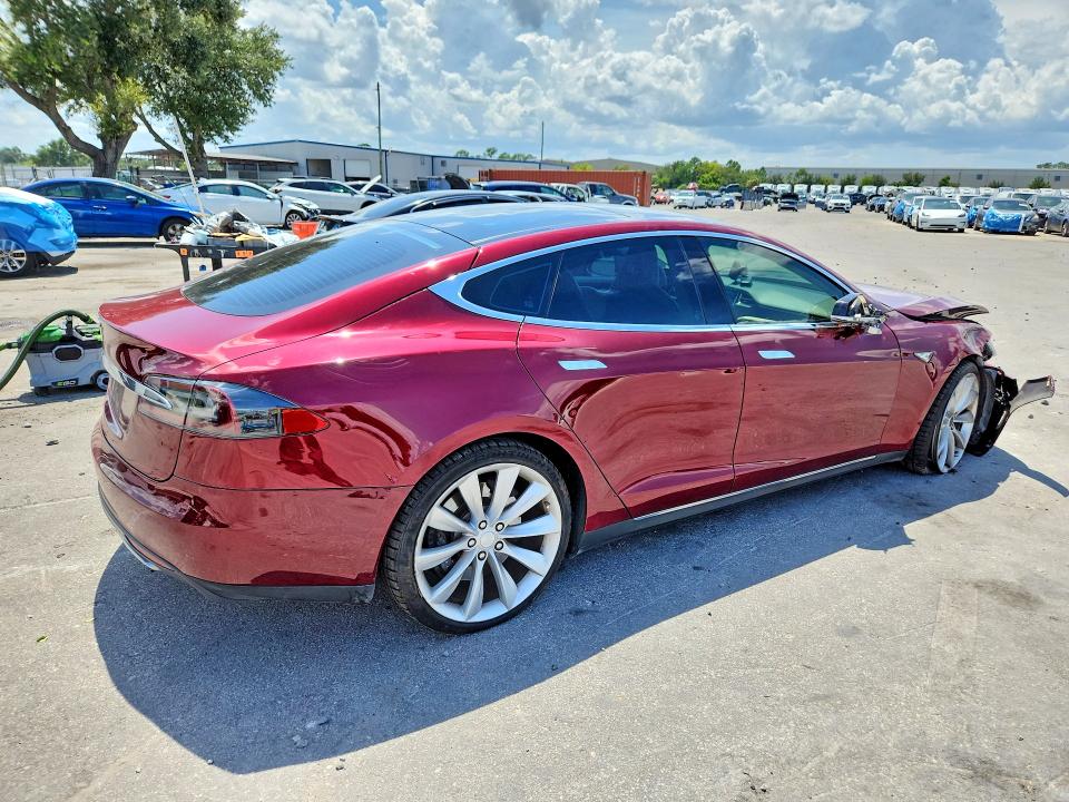 Photo 3 from auction – 2012 TESLA MODEL S with VIN 5YJSA1DP2CFS01052