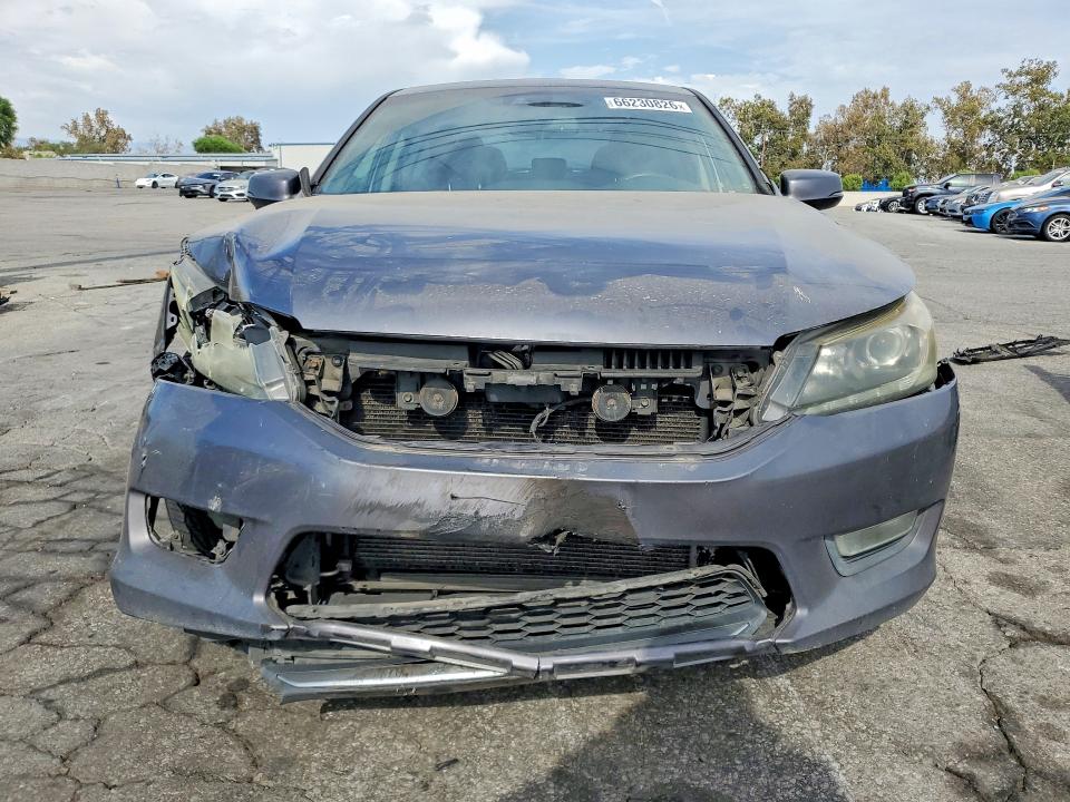 Photo 5 from auction – 2013 HONDA ACCORD with VIN 1HGCR3F89DA042654