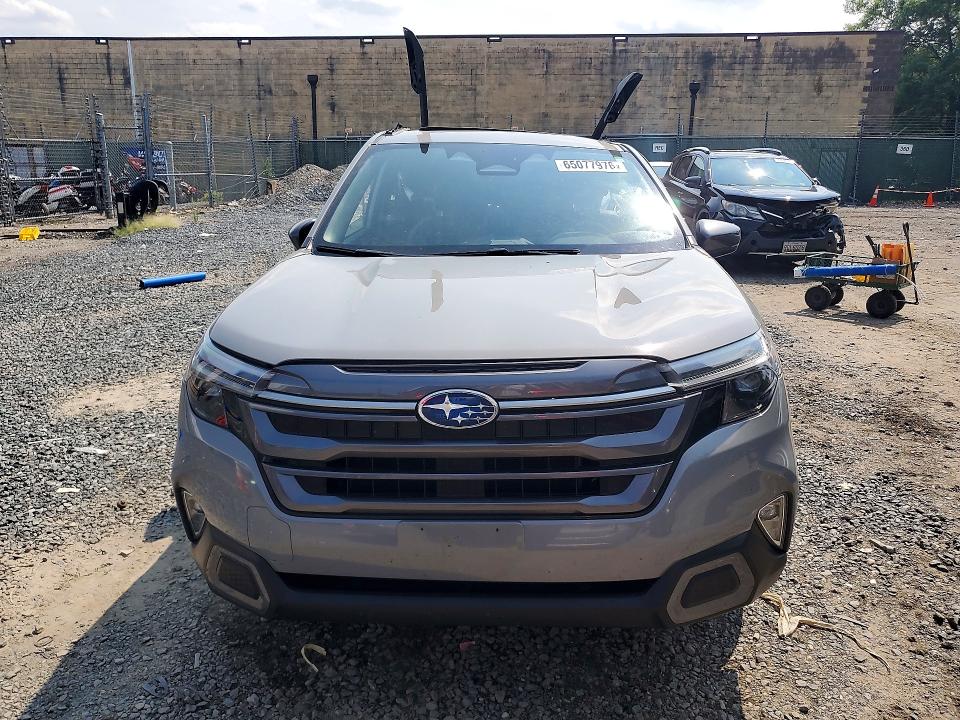 Photo 5 from auction – 2025 SUBARU FORESTER with VIN JF2SLDRC2SH511252