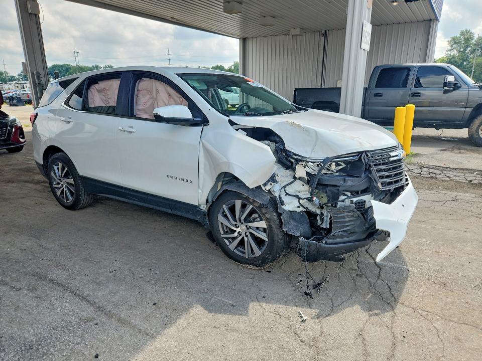 Photo 4 from auction – 2022 CHEVROLET EQUINOX with VIN 3GNAXUEV3NS113735