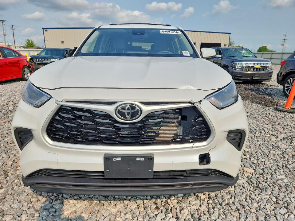Photo 5 from auction – 2023 TOYOTA HIGHLANDER with VIN 5TDKDRAH9PS019577