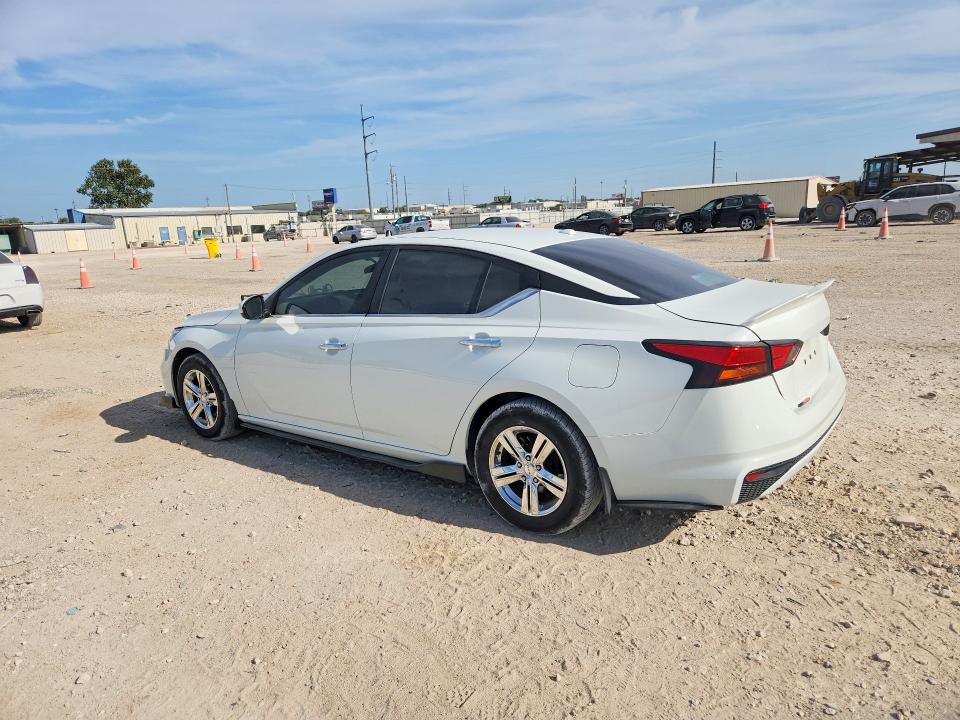 Photo 2 from auction – 2020 NISSAN ALTIMA with VIN 1N4BL4BV5LC203118