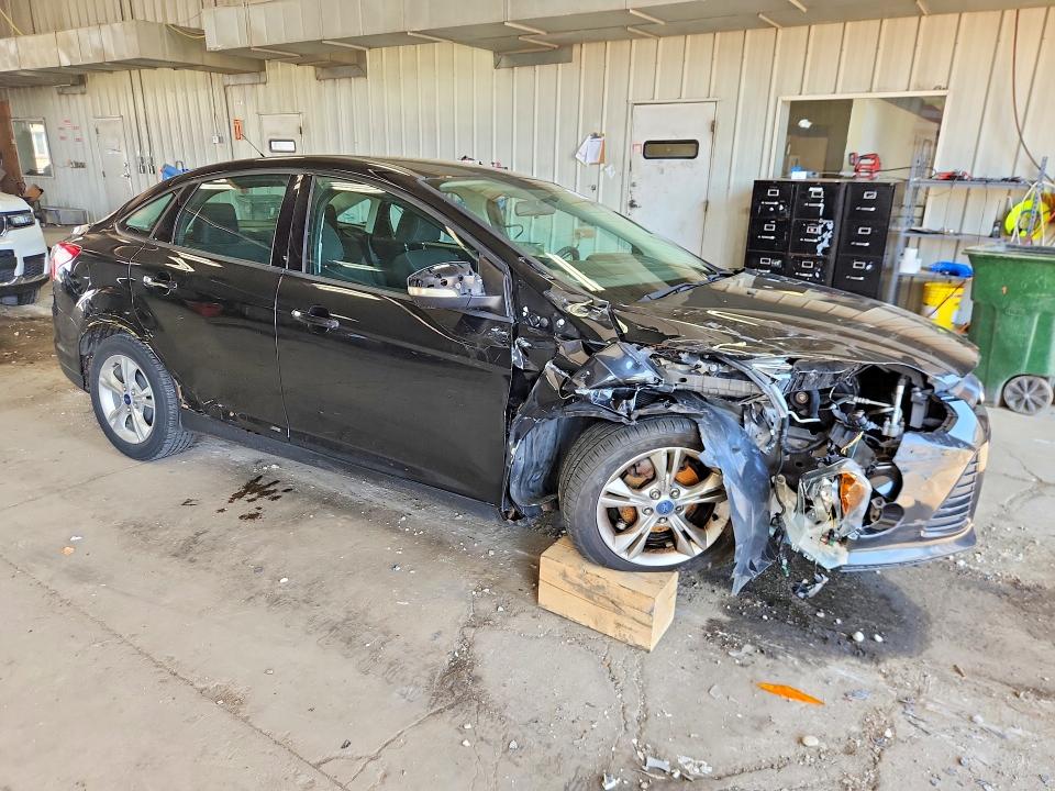Photo 4 from auction – 2014 FORD FOCUS with VIN 1FADP3F2XEL160227