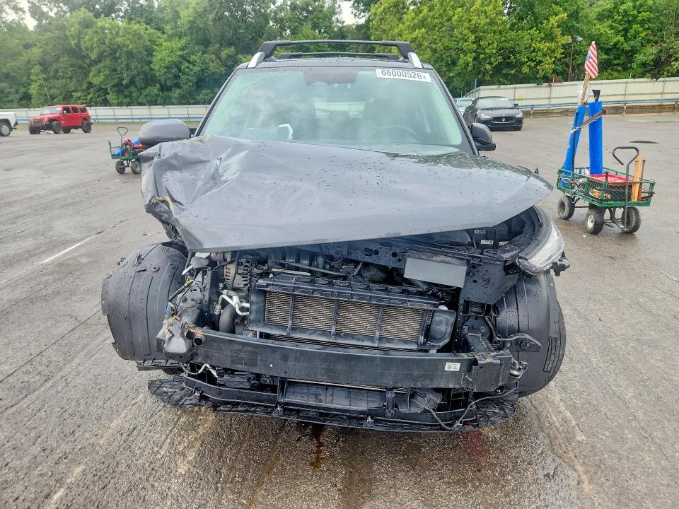 Photo 5 from auction – 2024 HYUNDAI VENUE with VIN KMHRC8A32RU283833