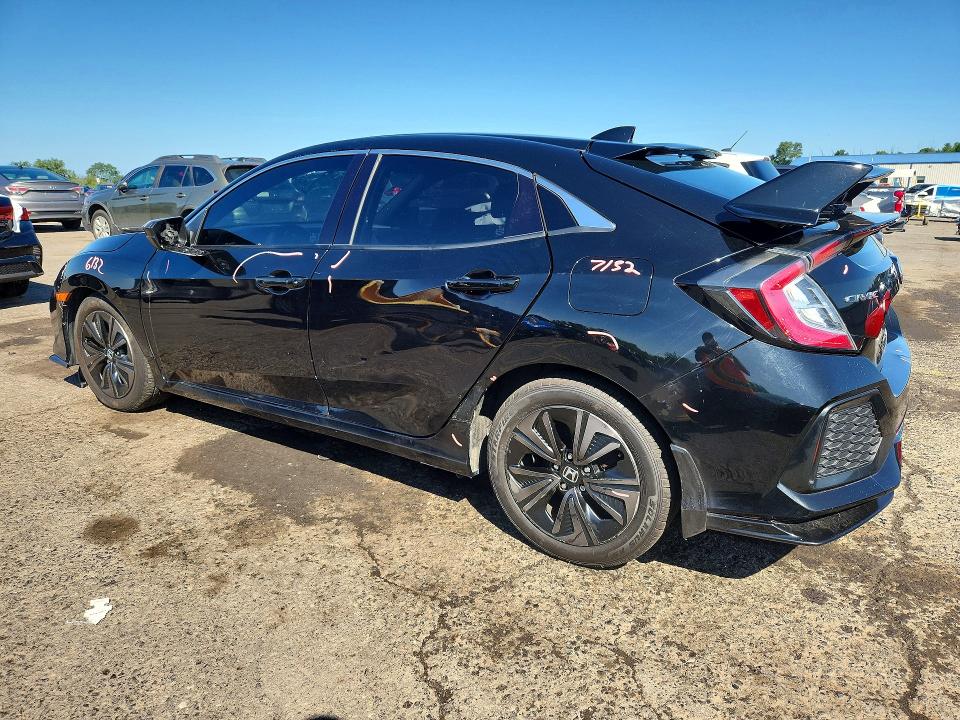 Photo 2 from auction – 2017 HONDA CIVIC with VIN SHHFK7H51HU408581