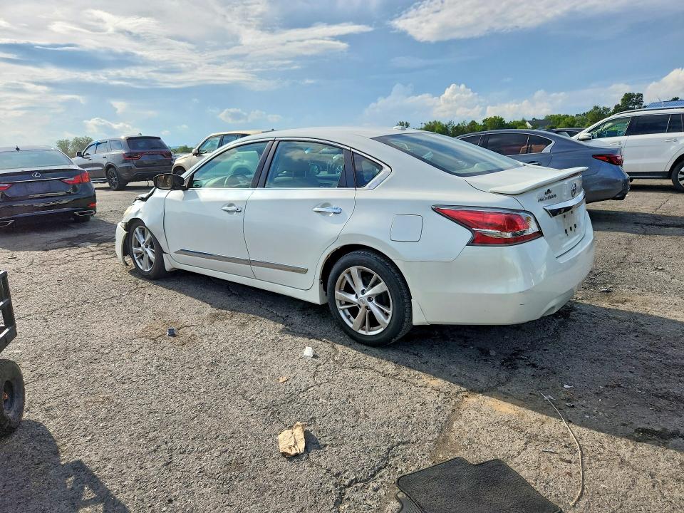 Photo 2 from auction – 2015 NISSAN ALTIMA with VIN 1N4AL3AP8FN356917