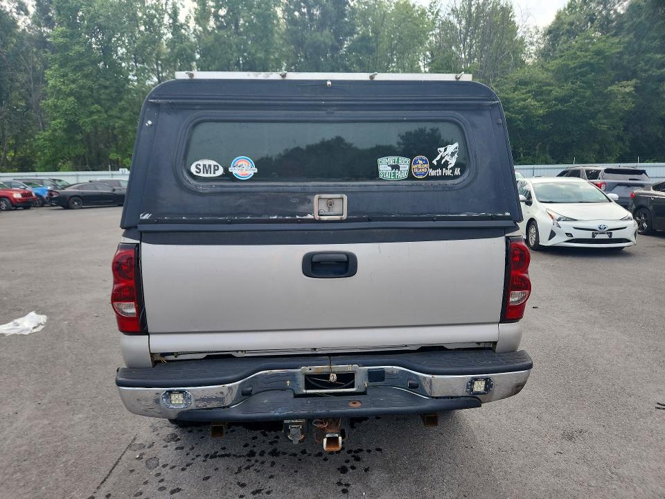Photo 6 from auction – 2004 CHEVROLET SILVERADO with VIN 1GCHK23284F193426