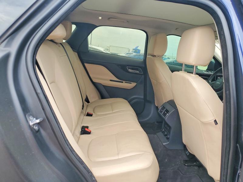 Photo 11 from auction – 2018 JAGUAR F-PACE with VIN SADCJ2FN1JA263395