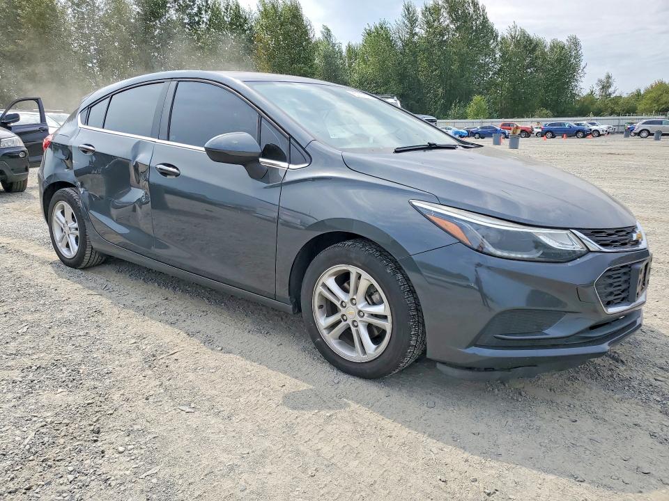 Photo 4 from auction – 2017 CHEVROLET CRUZE with VIN 3G1BE6SM6HS606154