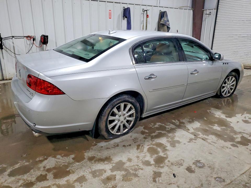 Photo 3 from auction – 2010 BUICK LUCERNE with VIN 1G4HC5E12AU108148