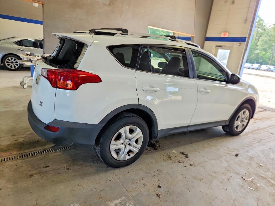 Photo 3 from auction – 2014 TOYOTA RAV4 with VIN JTMBFREV7EJ003401