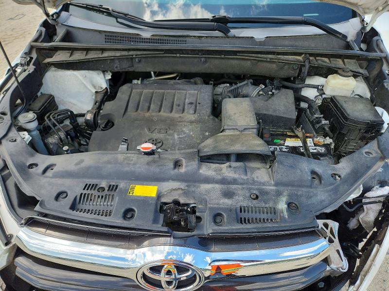 Photo 12 from auction – 2016 TOYOTA HIGHLANDER with VIN 5TDDKRFH2GS339590