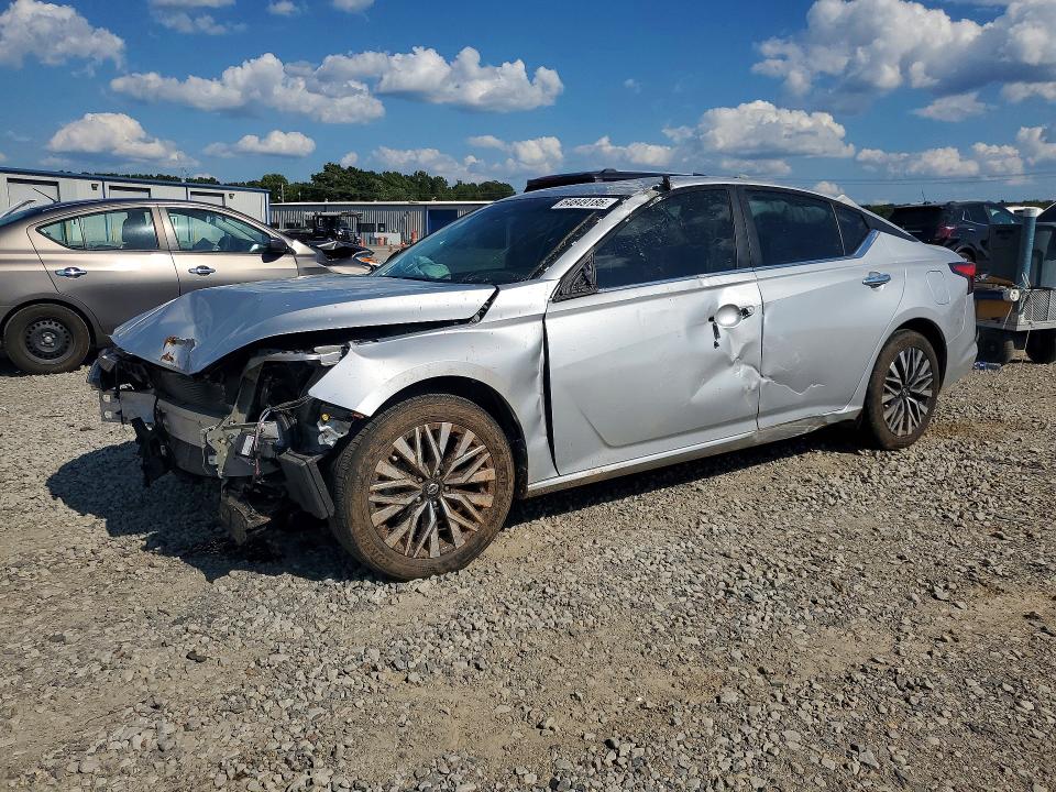 NISSAN ALTIMA 2024 with VIN 1N4BL4DV1RN338722 - Photo from auction
