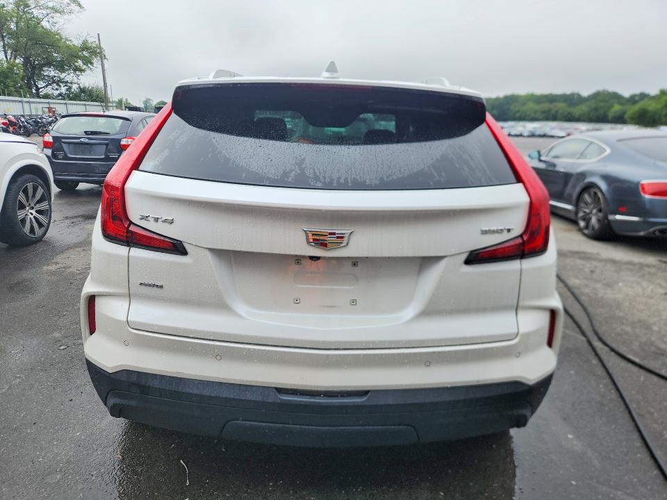 Photo 6 from auction – 2024 CADILLAC XT4 with VIN 1GYFZBR45RF142866