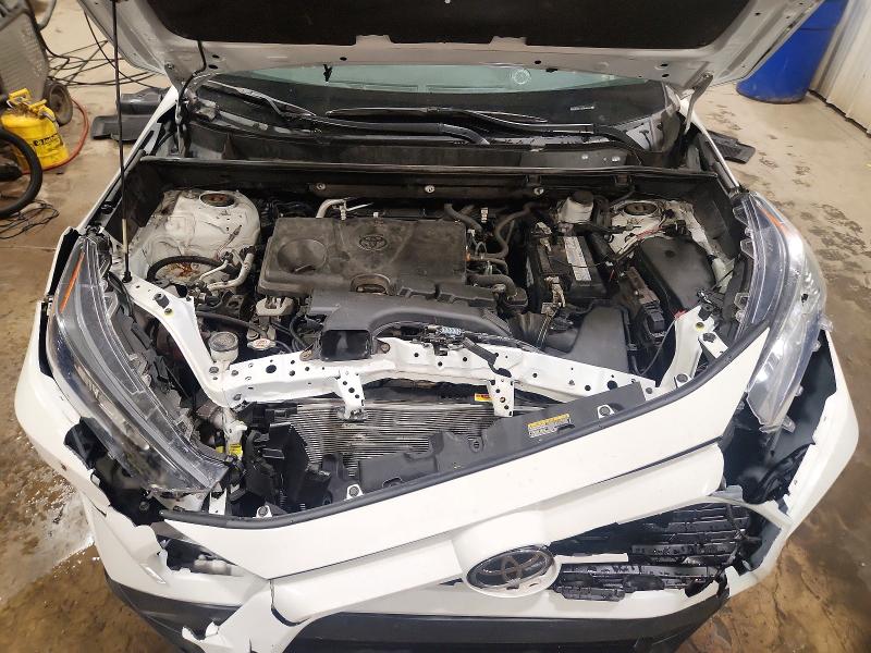 Photo 12 from auction – 2020 TOYOTA RAV4 with VIN 2T3F1RFV4LW088193
