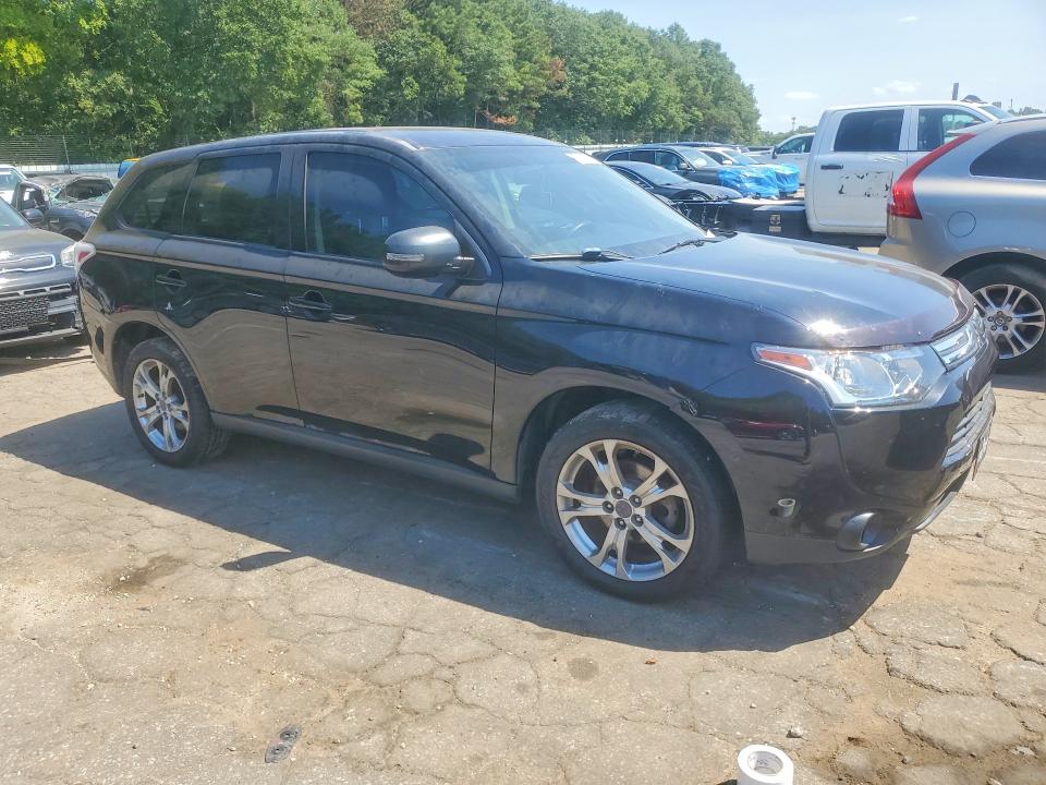 Photo 4 from auction – 2014 MITSUBISHI OUTLANDER with VIN JA4AD3A37EZ007043