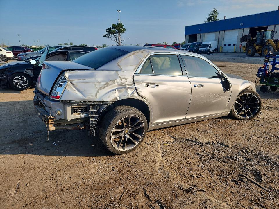 Photo 3 from auction – 2013 CHRYSLER 300C with VIN 2C3CCAKT1DH632576