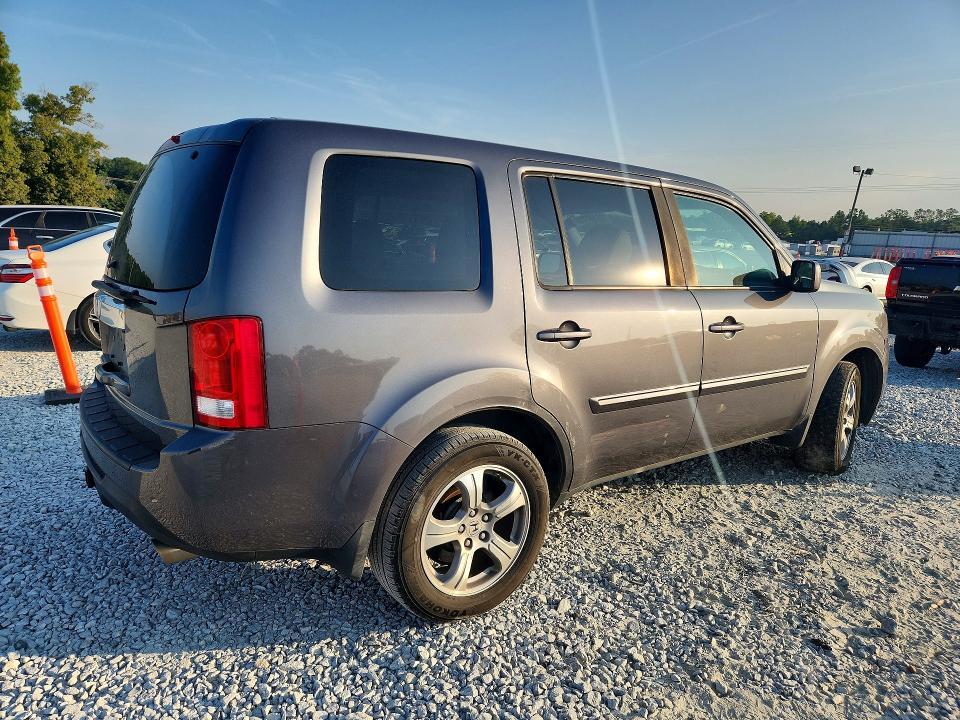 Photo 3 from auction – 2014 HONDA PILOT with VIN 5FNYF3H59EB028049