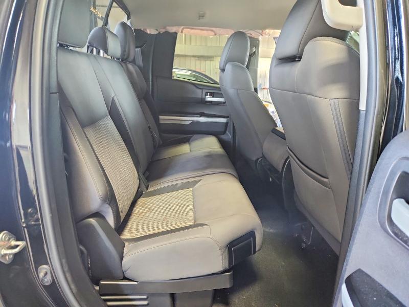 Photo 10 from auction – 2016 TOYOTA TUNDRA with VIN 5TFUW5F17GX543747