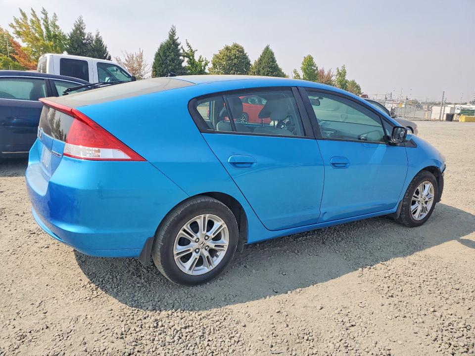 Photo 3 from auction – 2010 HONDA INSIGHT with VIN JHMZE2H75AS029357
