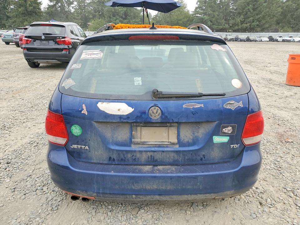 Photo 6 from auction – 2011 VOLKSWAGEN JETTA with VIN 3VWPL8AJ2BM637707