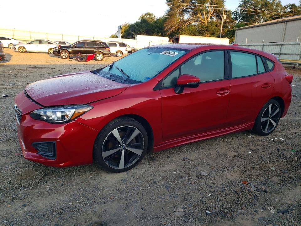 SUBARU IMPREZA 2017 مع رقم تعريف المركبة 4S3GTAK65H3706002 - صورة من المزاد