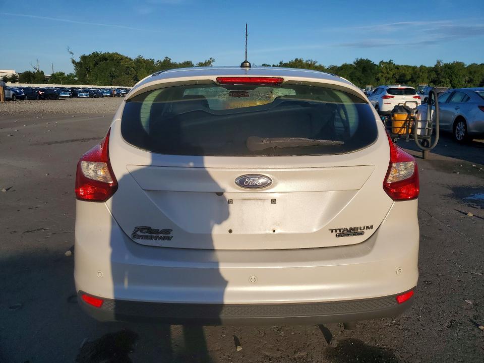Photo 6 from auction – 2013 FORD FOCUS with VIN 1FADP3N27DL349689