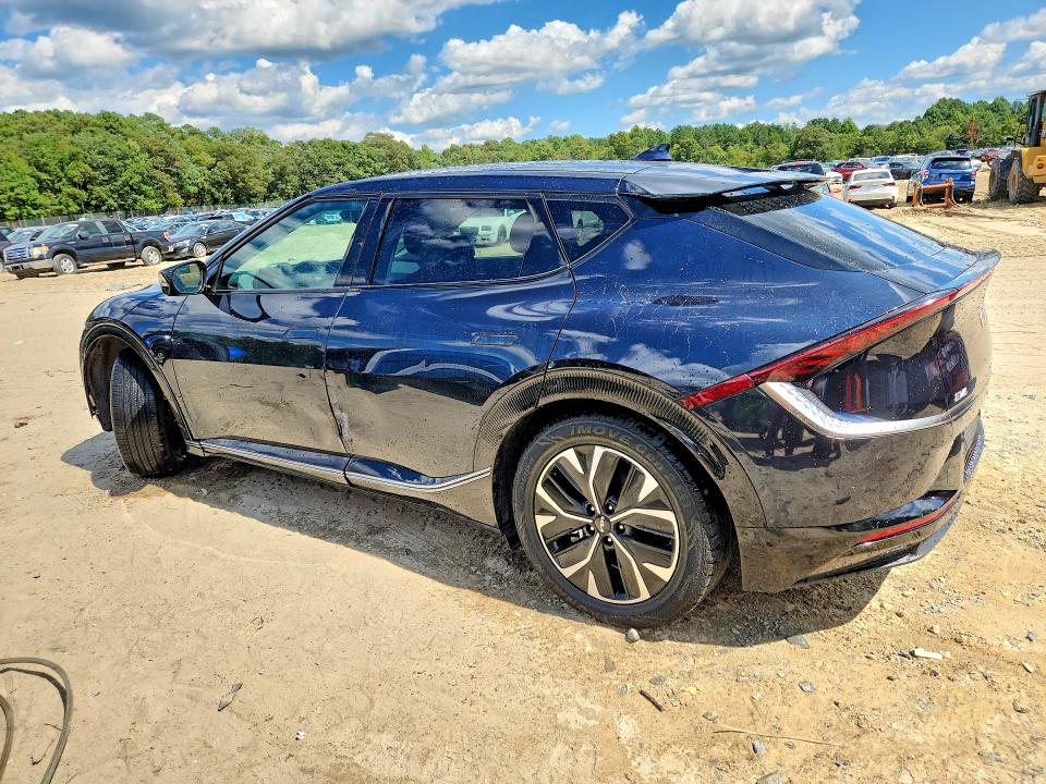 Photo 2 from auction – 2024 KIA EV6 with VIN KNDC34LA9R5205428