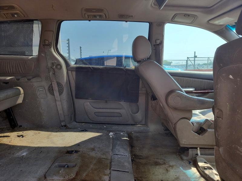 Photo 11 from auction – 2006 TOYOTA SIENNA with VIN 5TDBA22C96S076928
