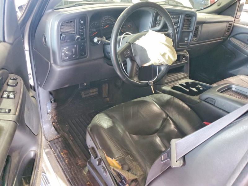 Foto 8 de la subasta – 2004 CHEVROLET SILVERADO con VIN 2GCEK19T741241163