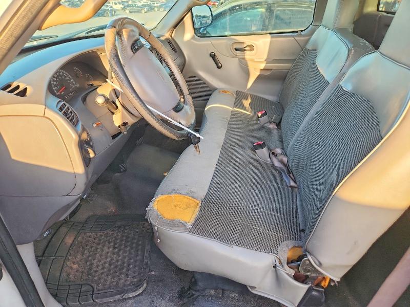 Photo 7 from auction – 2000 FORD F150 with VIN 1FTRF17WXYNB21011