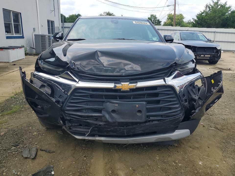 Photo 5 from auction – 2021 CHEVROLET BLAZER with VIN 3GNKBHR48MS579672
