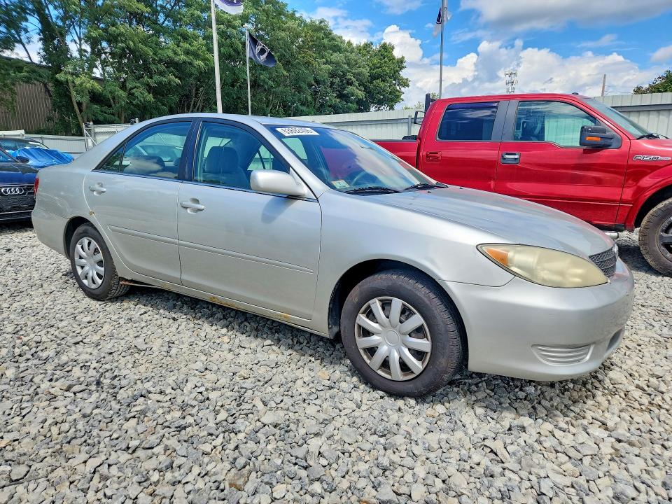 Photo 4 from auction – 2005 TOYOTA CAMRY with VIN 4T1BE32K55U516537