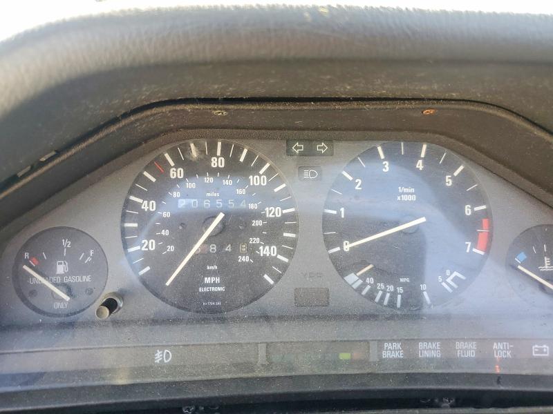 Photo 9 from auction – 1989 BMW 325 with VIN WBABB1309K8274383