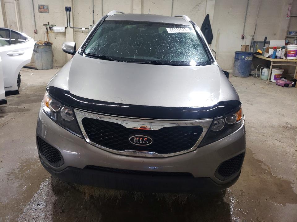 Photo 5 from auction – 2012 KIA SORENTO with VIN 5XYKT4A2XCG216704