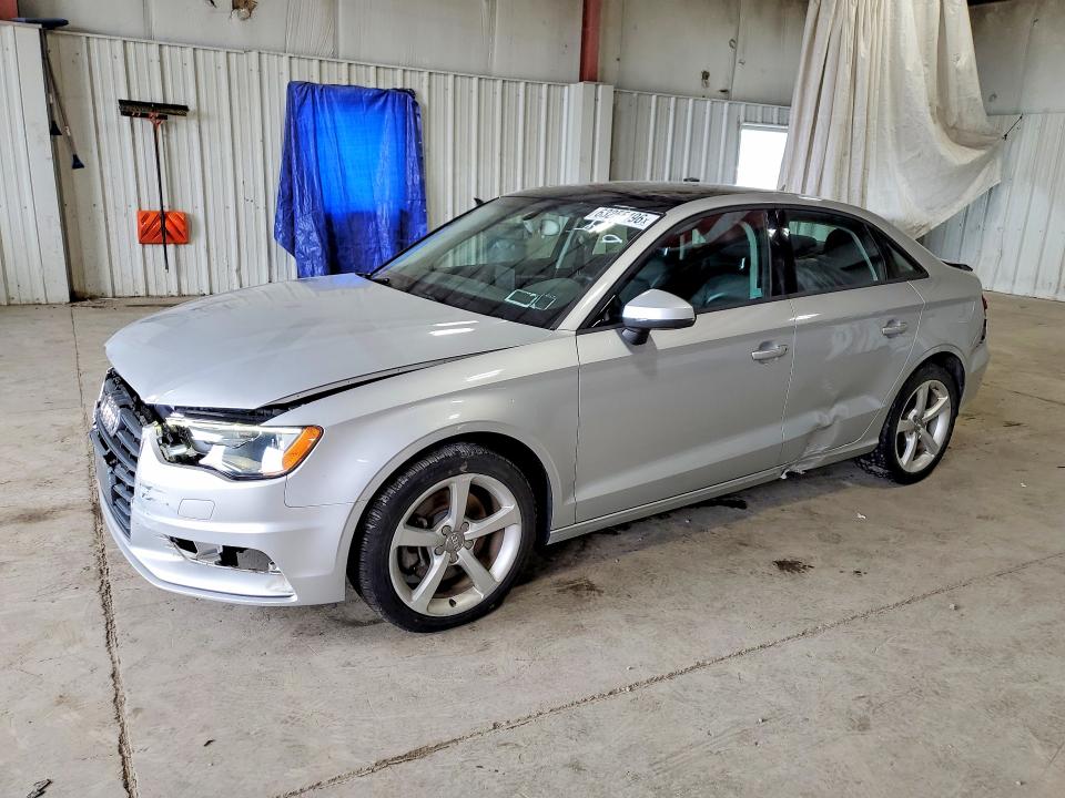 AUDI A3 2015 مع رقم تعريف المركبة WAUBFGFF3F1008279 - صورة من المزاد