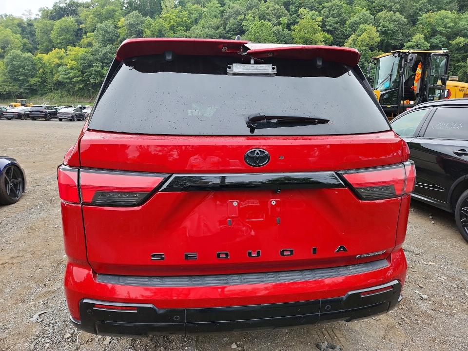 Photo 6 from auction – 2025 TOYOTA SEQUOIA with VIN 7SVAAABA7SX064503