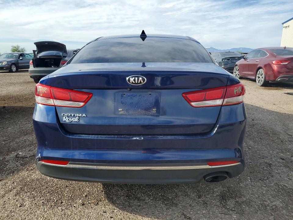 Photo 6 from auction – 2018 KIA OPTIMA with VIN 5XXGT4L36JG257909
